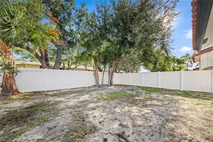 443 NE 38th St, Boca Raton, FL 33431 - Photo 27
