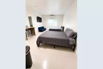 245 NE 33rd St #104, Miami, FL 33137 - Photo 3
