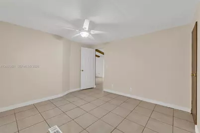 710 NW 217th Way, Pembroke Pines, FL 33029 - Photo 17