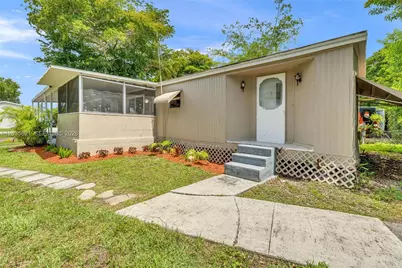 710 NW 217th Way, Pembroke Pines, FL 33029 - Photo 5