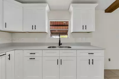 710 NW 217th Way, Pembroke Pines, FL 33029 - Photo 13
