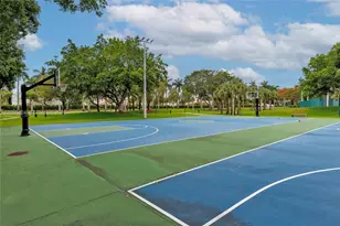 10710 NW 66th St, Doral, FL 33178 - Photo 37