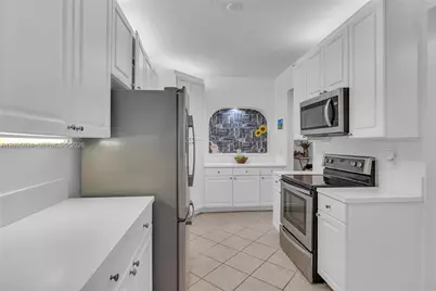 10710 NW 66th St #104, Doral, FL 33178 - Photo 7