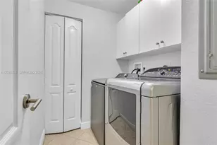 10710 NW 66th St, Doral, FL 33178 - Photo 17