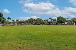 10710 NW 66th St, Doral, FL 33178 - Photo 35
