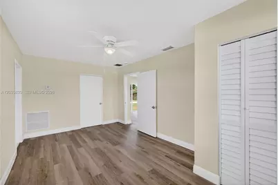 560 W 34th St, Riviera Beach, FL 33404 - Photo 25