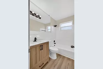 560 W 34th St, Riviera Beach, FL 33404 - Photo 21