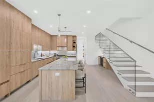910 SE 13th St, Fort Lauderdale, FL 33316 - Photo 21