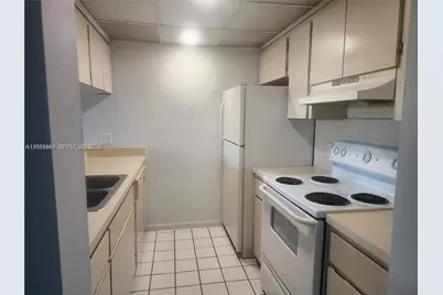 8100 Geneva Ct #341, Doral, FL 33166 - Photo 11