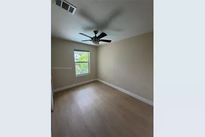 11927 NW 47th St, Coral Springs, FL 33076 - Photo 13