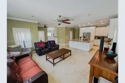 11927 NW 47th St, Coral Springs, FL 33076 - Photo 13