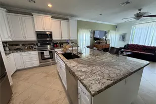 11927 NW 47th St, Coral Springs, FL 33076 - Photo 7