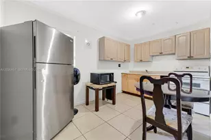 129 -131 SE 5th St, Hallandale Beach, FL 33009 - Photo 35