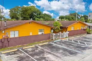 129 -131 SE 5th St, Hallandale Beach, FL 33009 - Photo 17
