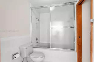 320 NW 136th Ave, Miami, FL 33182 - Photo 21