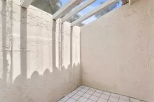 320 NW 136th Ave, Miami, FL 33182 - Photo 27