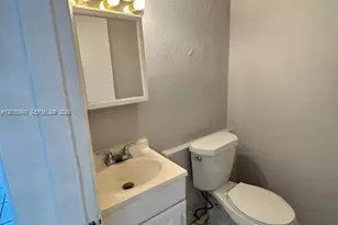 927 NW 7th Ct, Miami, FL 33136 - Photo 9