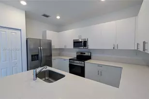11811 SW 247th Ter, Homestead, FL 33032 - Photo 7