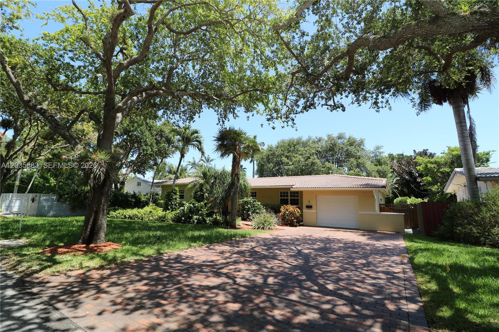 6160 SW 84th St - 6160 SW 84th St, South Miami, FL 33143 Luxury Property | Jose Angel Pina