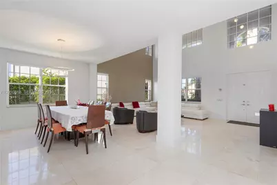 2505 Hunters Run Way, Weston, FL 33327 - Photo 9