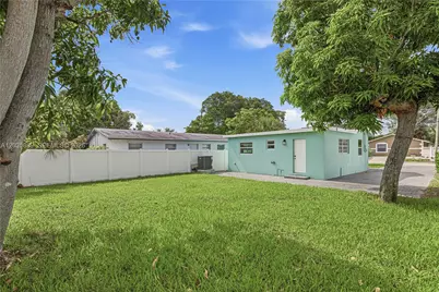335 NE 12th Ave, Boynton Beach, FL 33435 - Photo 21