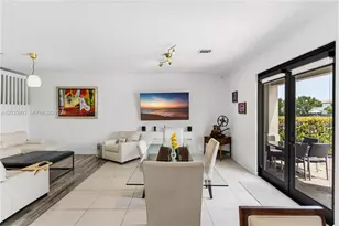 612 NE 193rd St, Miami, FL 33179 - Photo 59