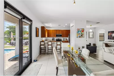 612 NE 193rd St, Miami, FL 33179 - Photo 55