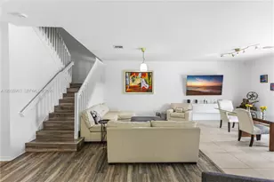 612 NE 193rd St, Miami, FL 33179 - Photo 41