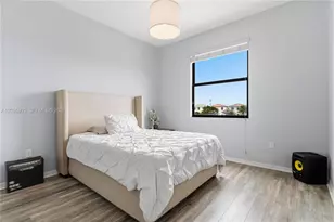 612 NE 193rd St, Miami, FL 33179 - Photo 29