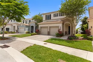 612 NE 193rd St, Miami, FL 33179 - Photo 3
