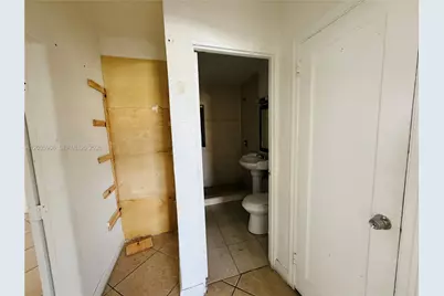 1550 E 10th Ave, Hialeah, FL 33010 - Photo 7