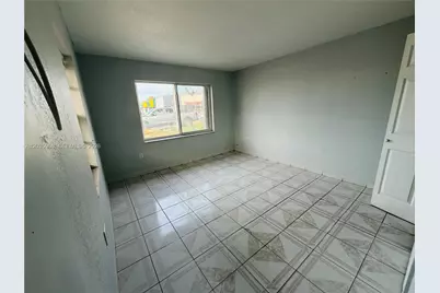 1550 E 10th Ave, Hialeah, FL 33010 - Photo 21