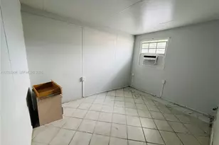 1550 E 10th Ave, Hialeah, FL 33010 - Photo 23