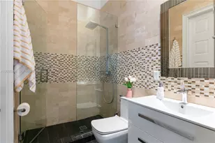954 Sanibel Dr, Hollywood, FL 33019 - Photo 19