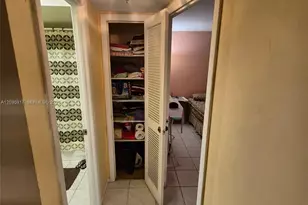 8460 Sunrise Lakes Blvd, Sunrise, FL 33322 - Photo 21