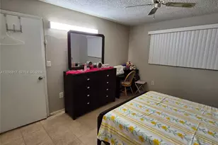 8460 Sunrise Lakes Blvd, Sunrise, FL 33322 - Photo 17