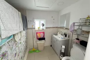 224 E 42nd St, Hialeah, FL 33013 - Photo 79