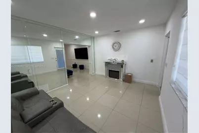 224 E 42nd St, Hialeah, FL 33013 - Photo 15