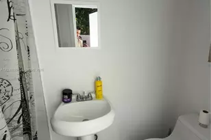 224 E 42nd St, Hialeah, FL 33013 - Photo 65
