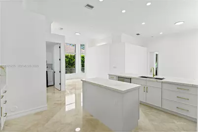 11021 Redhawk St, Plantation, FL 33324 - Photo 17