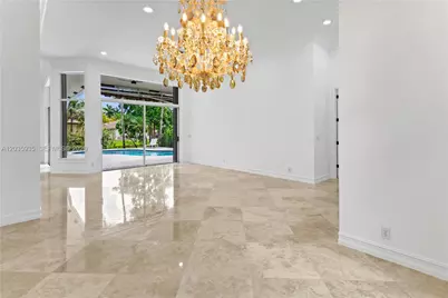 11021 Redhawk St, Plantation, FL 33324 - Photo 5