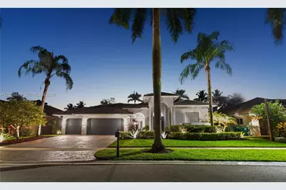 11021 Redhawk St, Plantation, FL 33324 - Photo 1