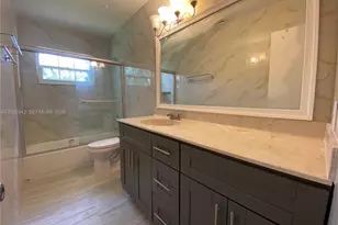 490 Bonaventure Blvd, Weston, FL 33326 - Photo 13