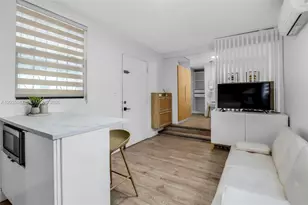 2300 NW 9th St, Miami, FL 33125 - Photo 23