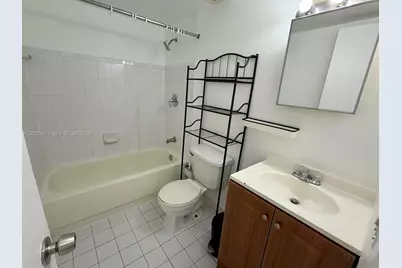 291 NW 177th St #C-107, Miami Gardens, FL 33169 - Photo 5