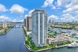 19707 Turnberry Way, Aventura, FL 33180 - Photo 47