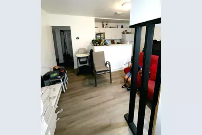 1042 NW 76th St, Miami, FL 33150 - Photo 9