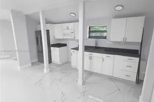 3221 Edgewood, Fort Myers, FL 33916 - Photo 9