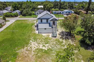 3221 Edgewood, Fort Myers, FL 33916 - Photo 3