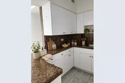 7441 Wayne Ave #8B, Miami Beach, FL 33141 - Photo 11